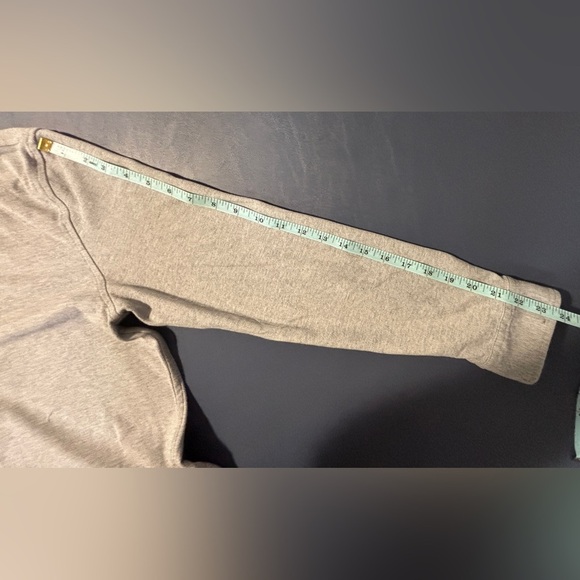 Men's Gray Button Down Shirt Size Medium. Banana Republic. SKU 23 - Picture 7 of 8